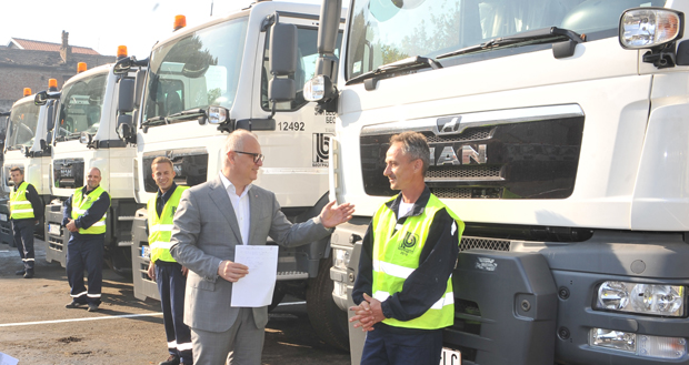 Весић: Београд пут купио 35 нових камиона, следи набавка још 15